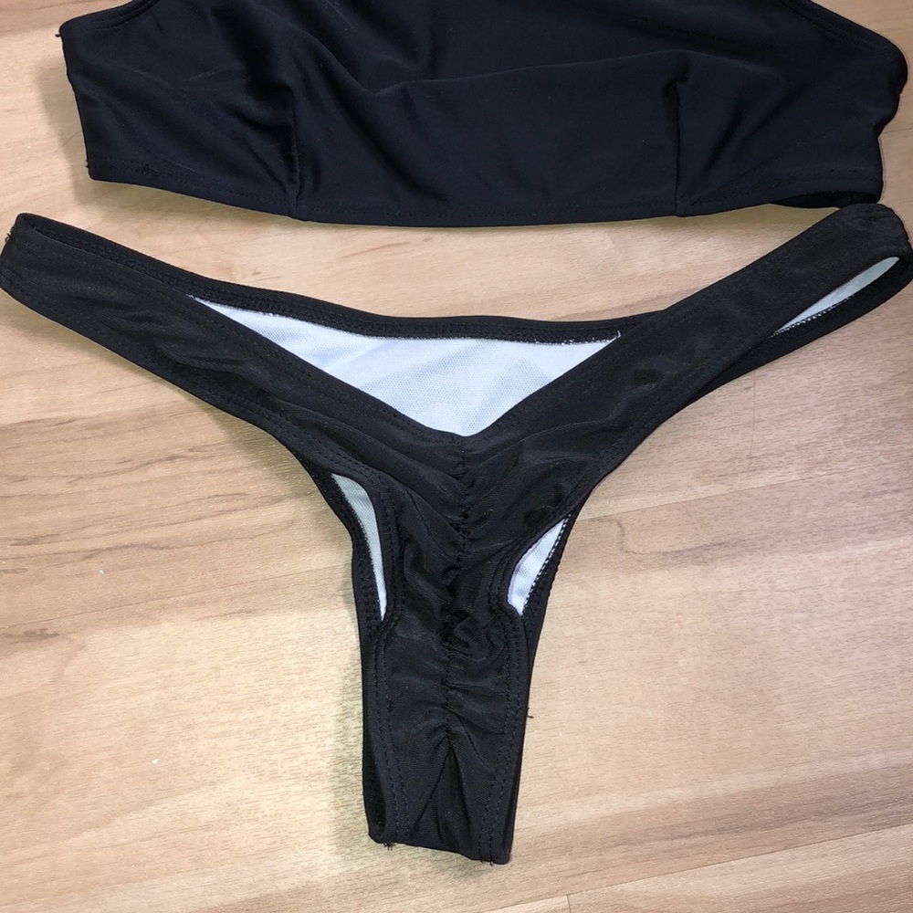 Two piece bikini - Picture 6 of 6